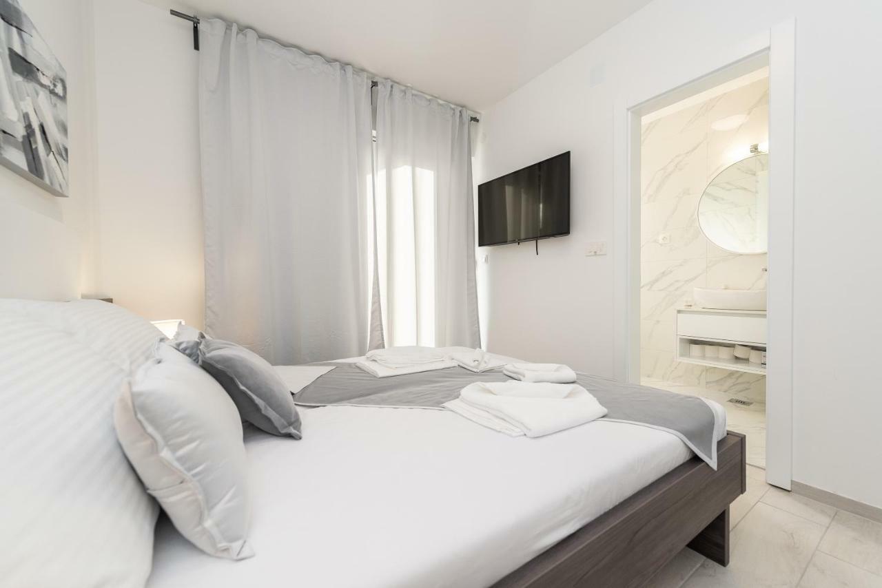 Apartments & Rooms Pool Villas Maris Novalja Luaran gambar