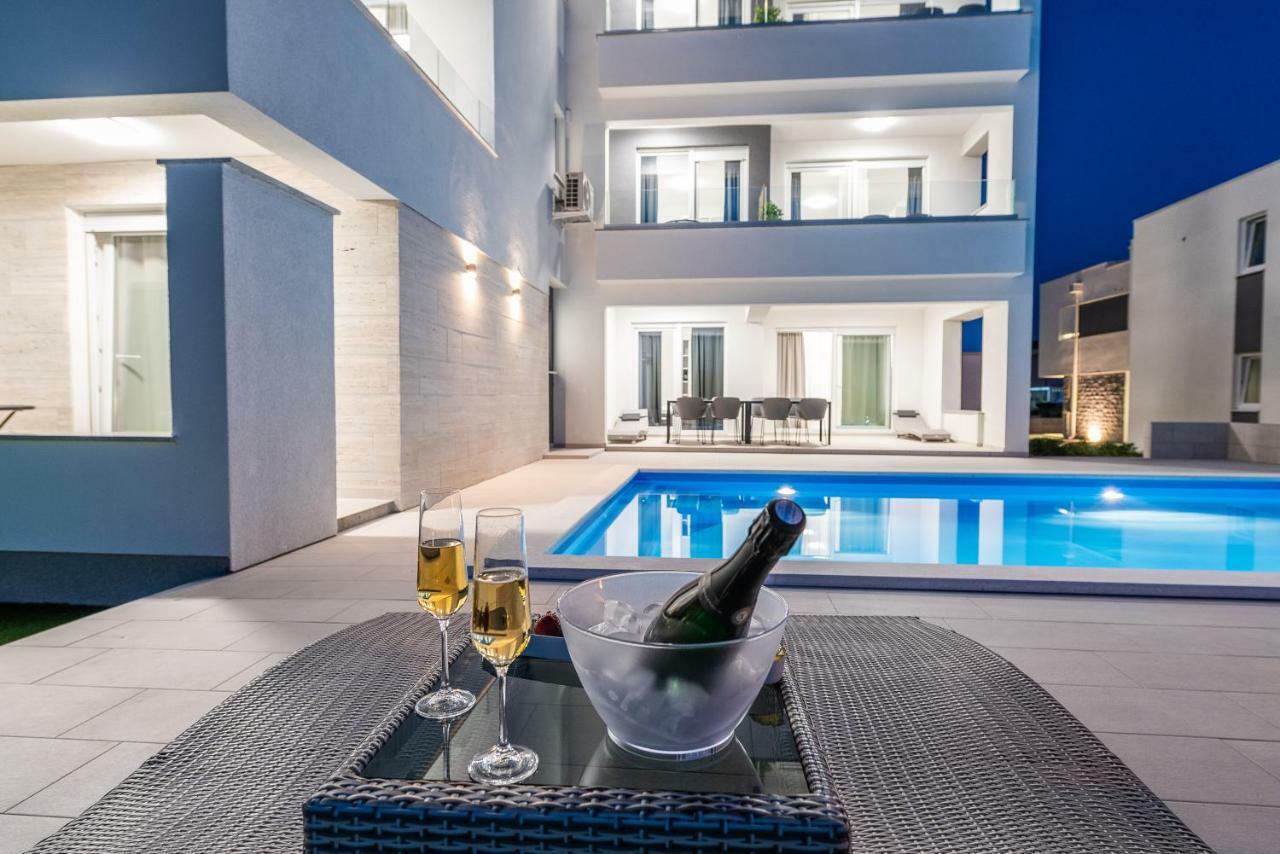 Apartments & Rooms Pool Villas Maris Novalja Luaran gambar